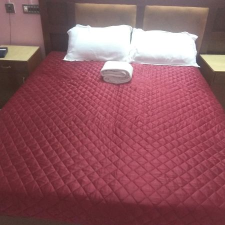Hotel Malika Residency Ettumanoor Екстериор снимка