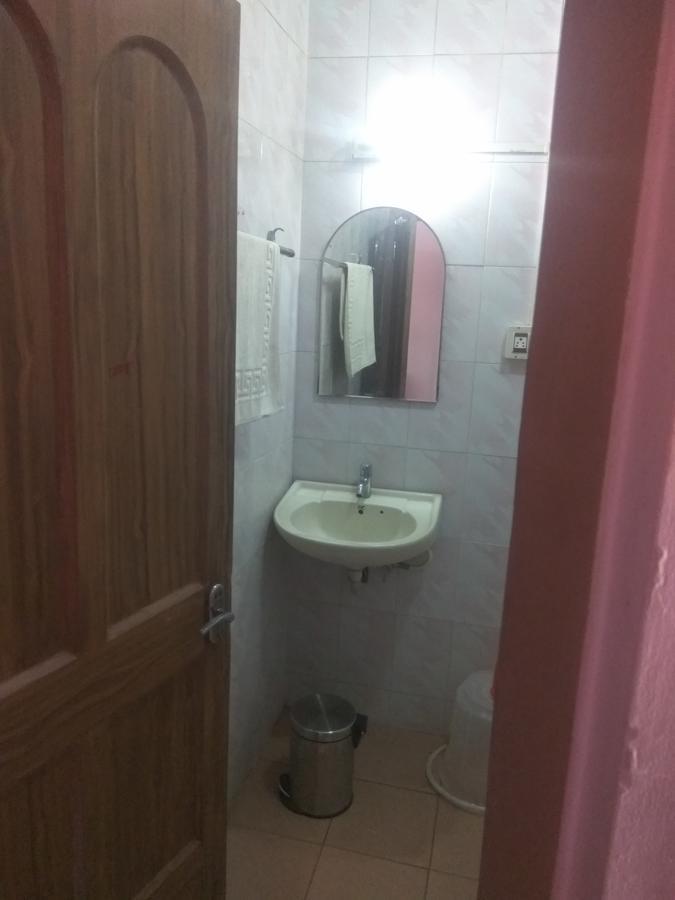 Hotel Malika Residency Ettumanoor Екстериор снимка